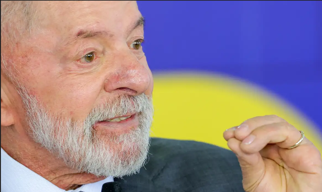 Presidente Lula cumpre agenda em Mariana no Dia dos Namorados