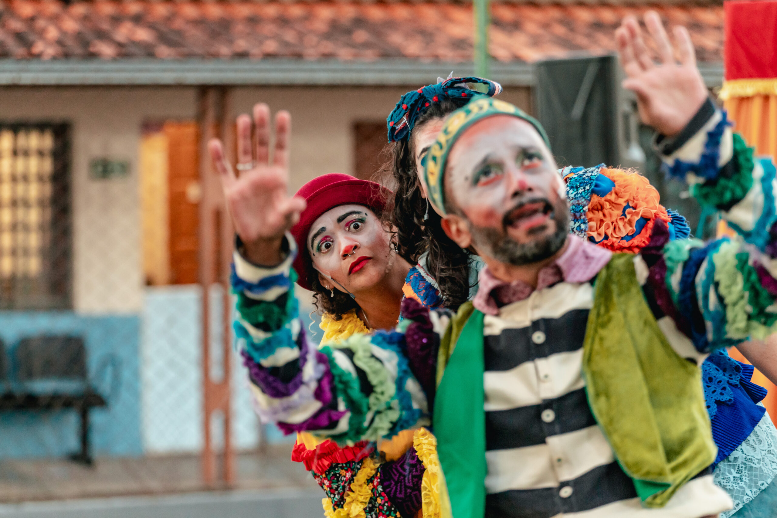 Padre Viegas recebe teatro itinerante “A Canção de Minervina”